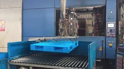 Double-Sided Plastic Pallet