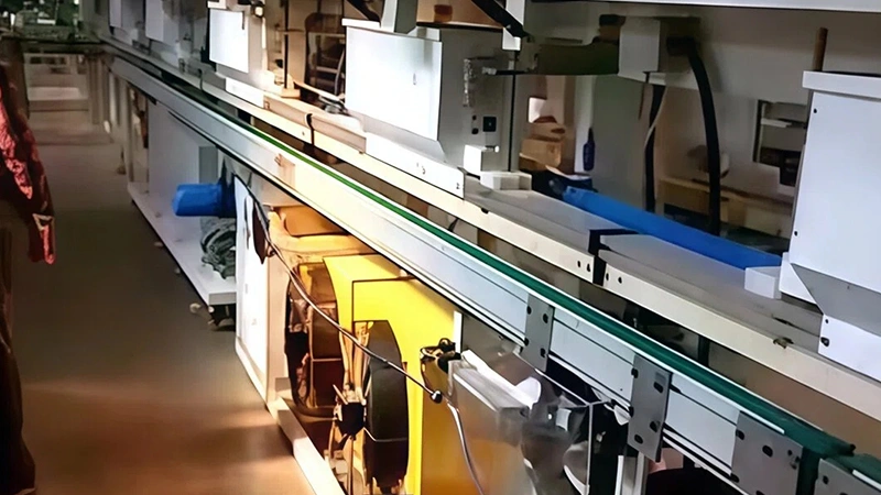 Can Body Diverter Conveyor